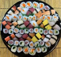 D Roll & Sushi Combo Platter